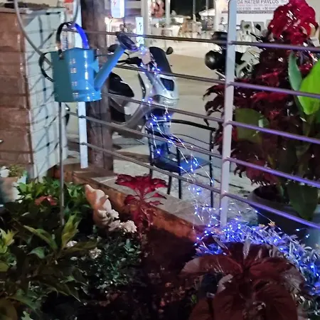 شقة فندقية Celeste Deluxe 4*