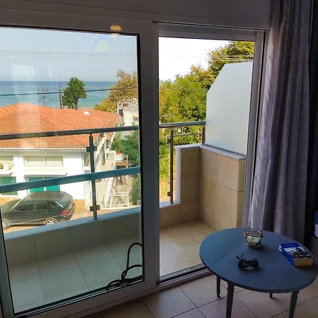 Celeste Deluxe سكالا بوتامياس