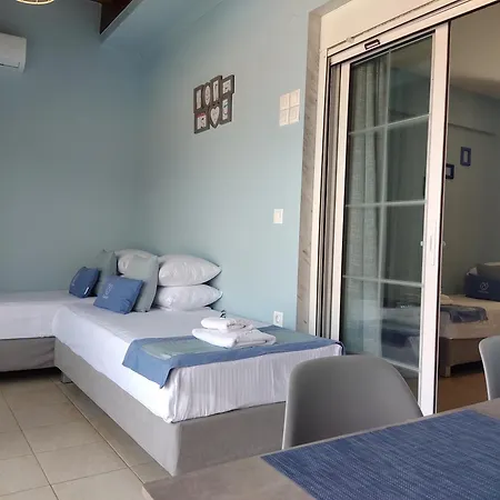 Celeste Deluxe Aparthotel