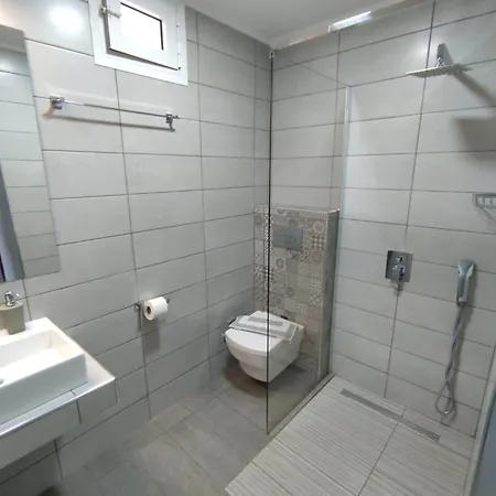Celeste Deluxe 4*
