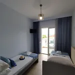 Celeste Deluxe Aparthotel 4*